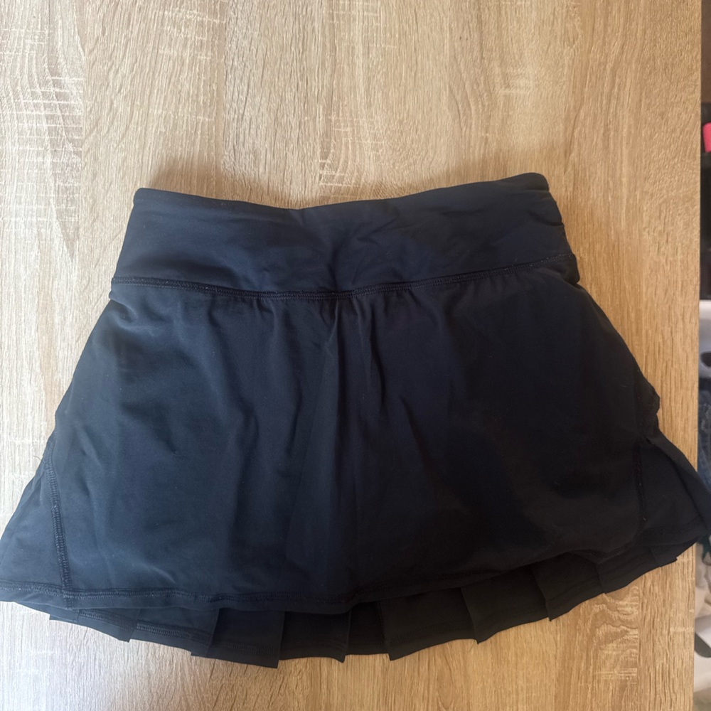 Lululemon skirt - Picture 3 of 3